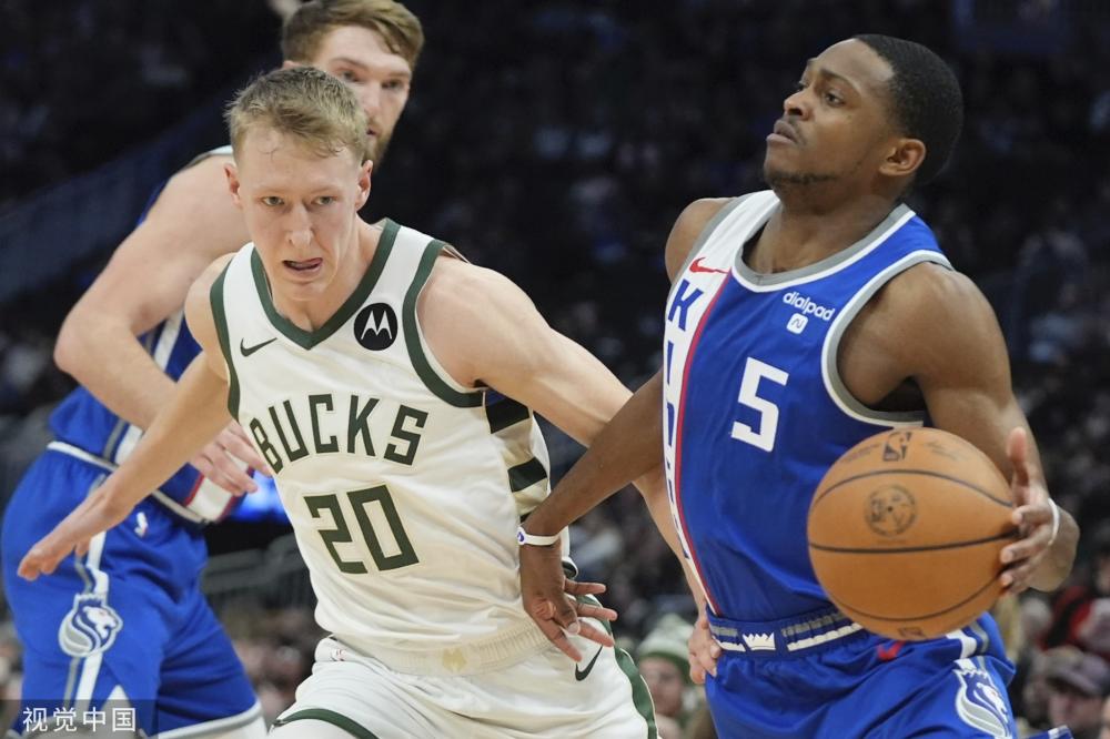 差距拉大的 差距拉大的